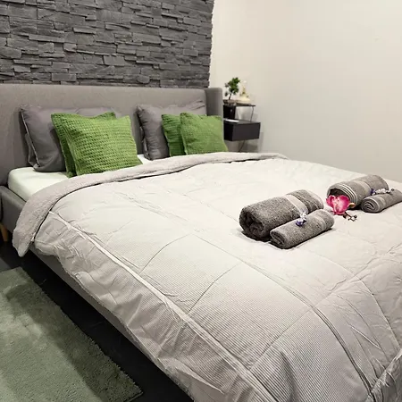 Magyar Deluxe Apartman * Szolnok