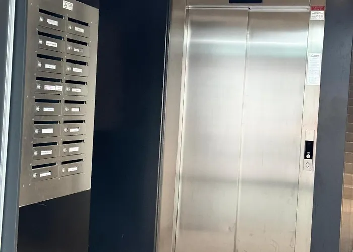 Magyar Deluxe Apartman * Solnoca